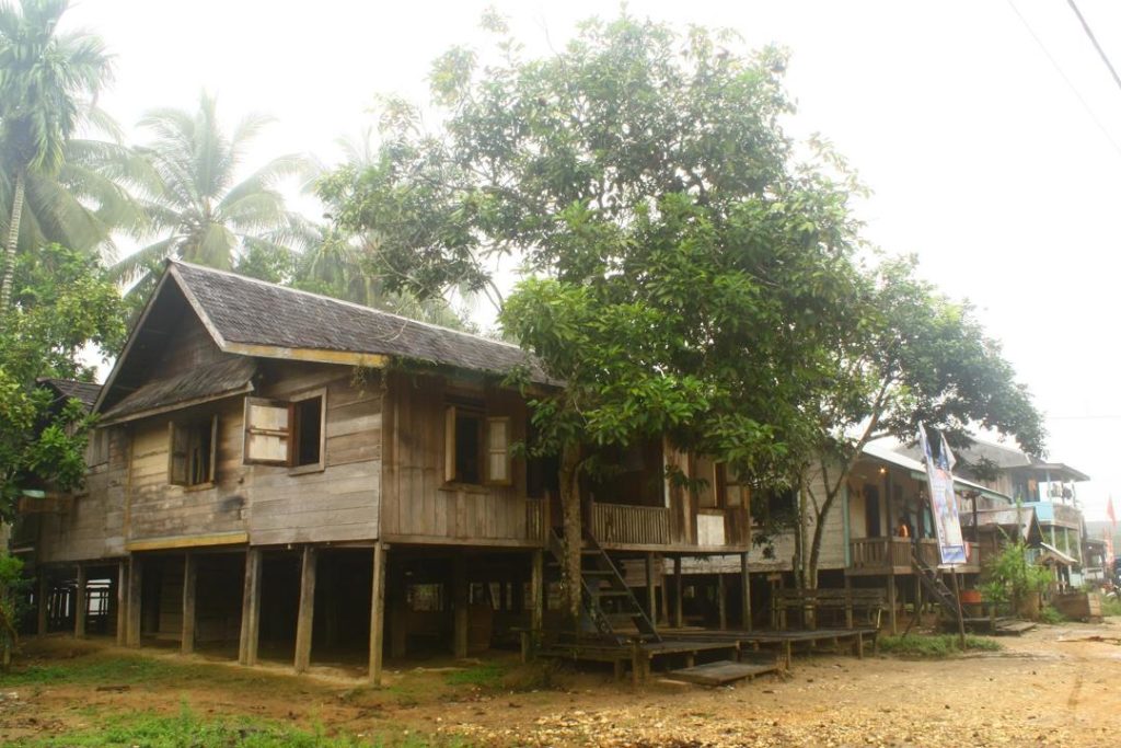 1645249755 818 5 Macam Rumah Adat Kalimantan Timur dan Ciri Khas
