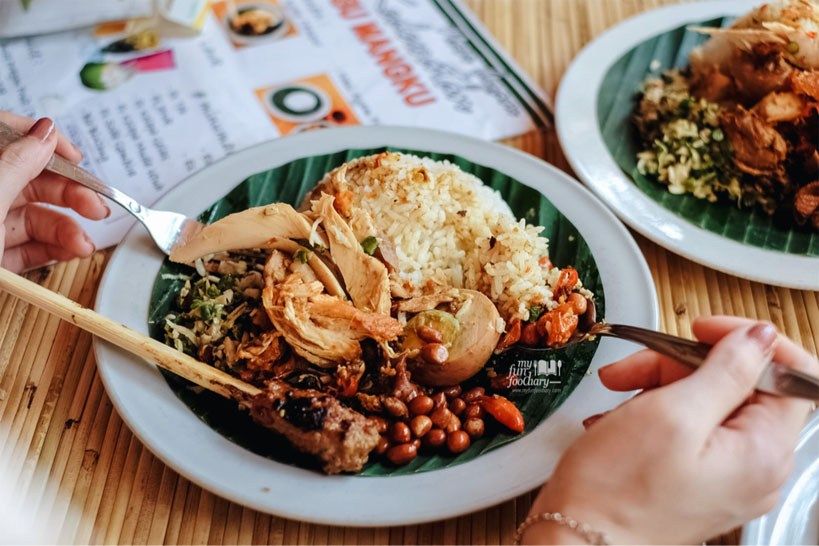 1646101958 493 13 Makanan Khas Bali Paling Legendaris