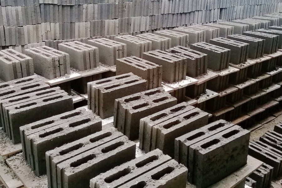 Ilustrasi hasil produksi dari batako press