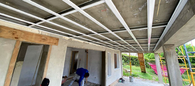 Furing plafon (facebook; @metalstudltd)